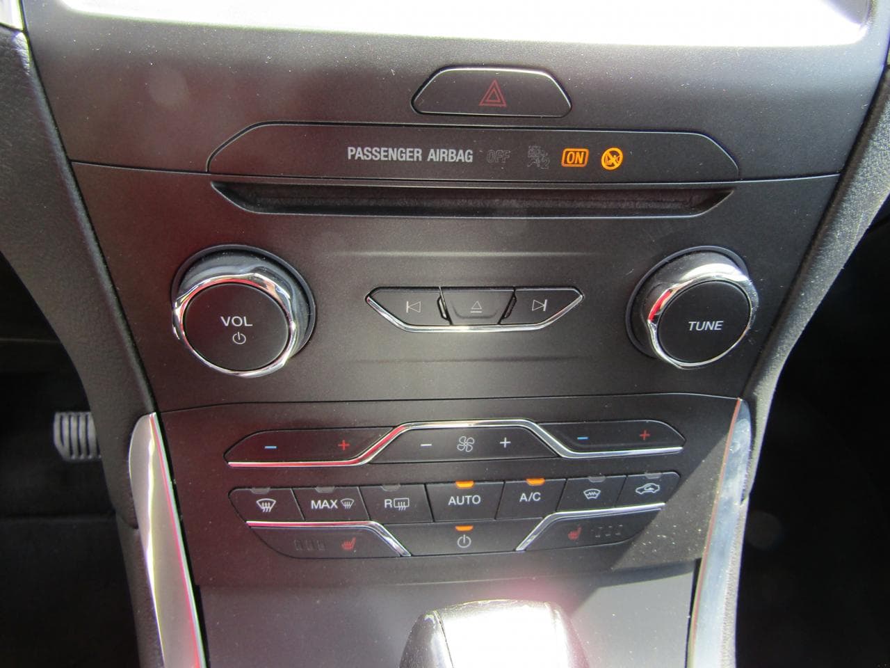 2017 Ford S-MAX - 16