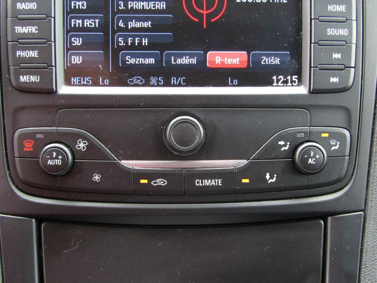 2014 Ford S-MAX - 31