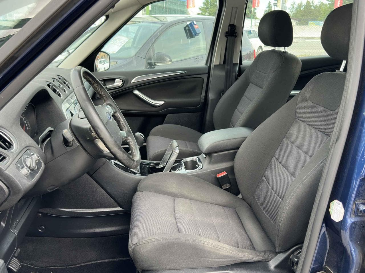 2011 Ford S-MAX - 9