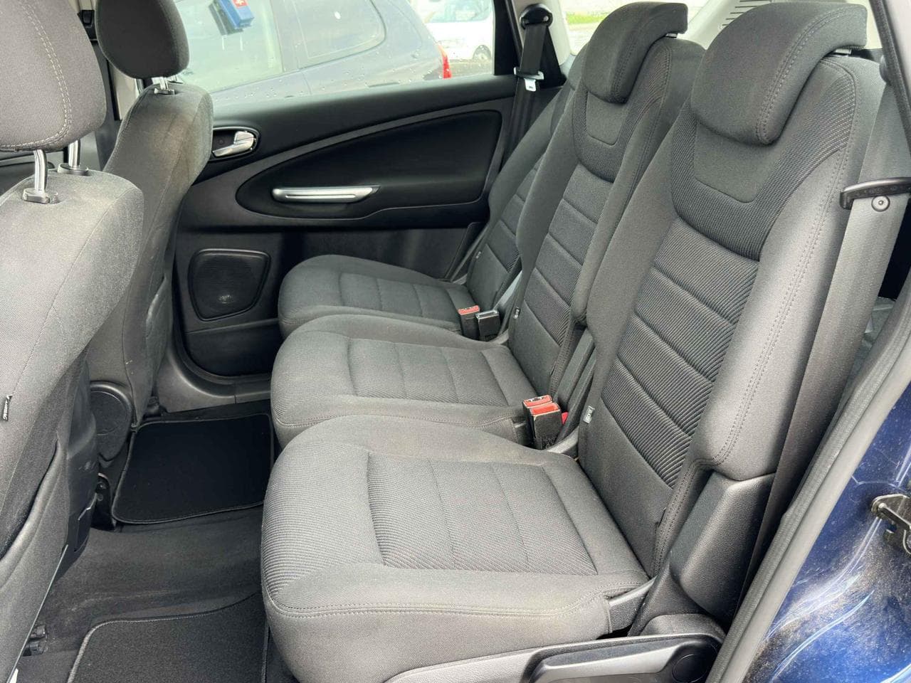 2011 Ford S-MAX - 10