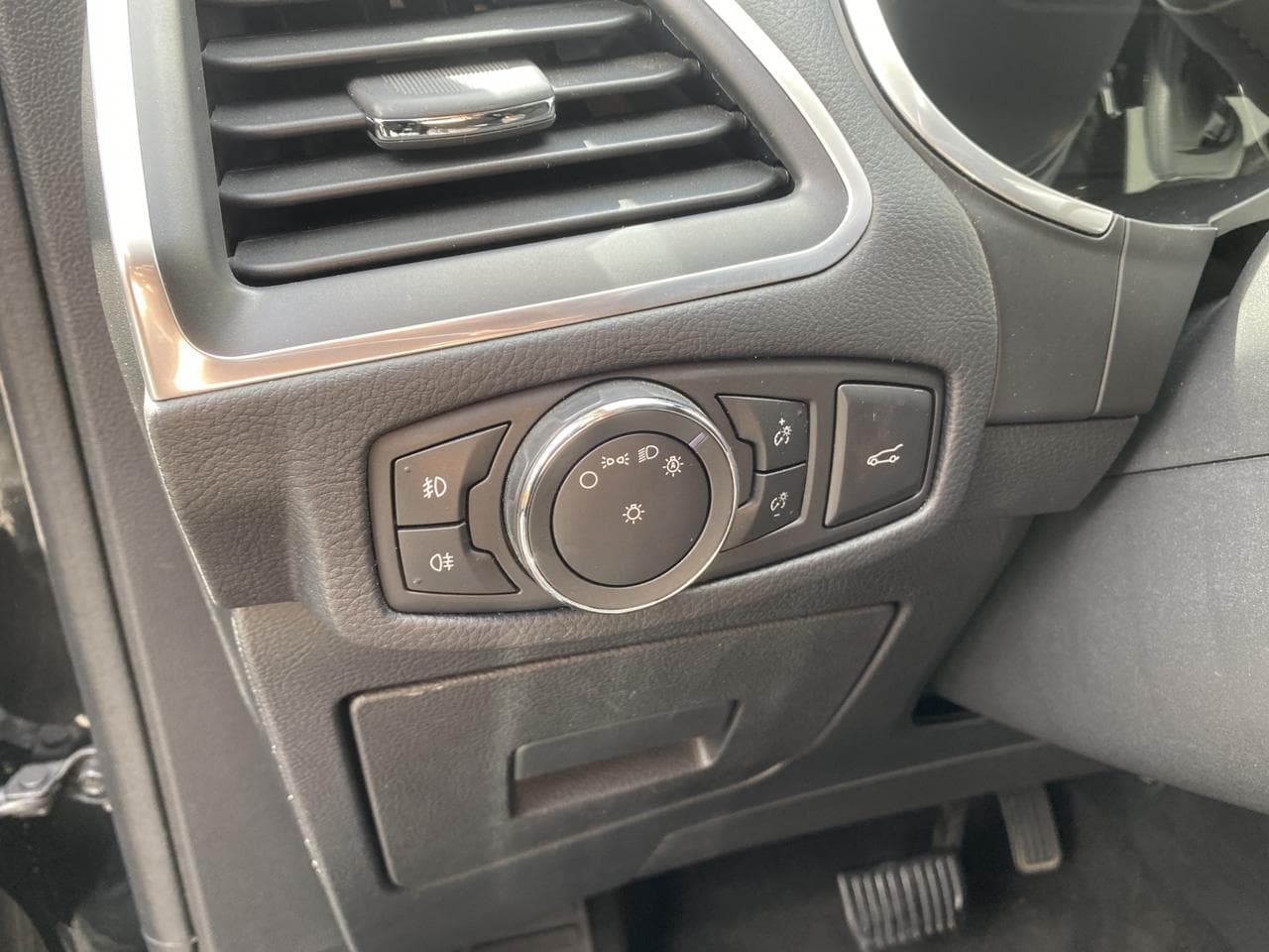 2016 Ford S-MAX - 24