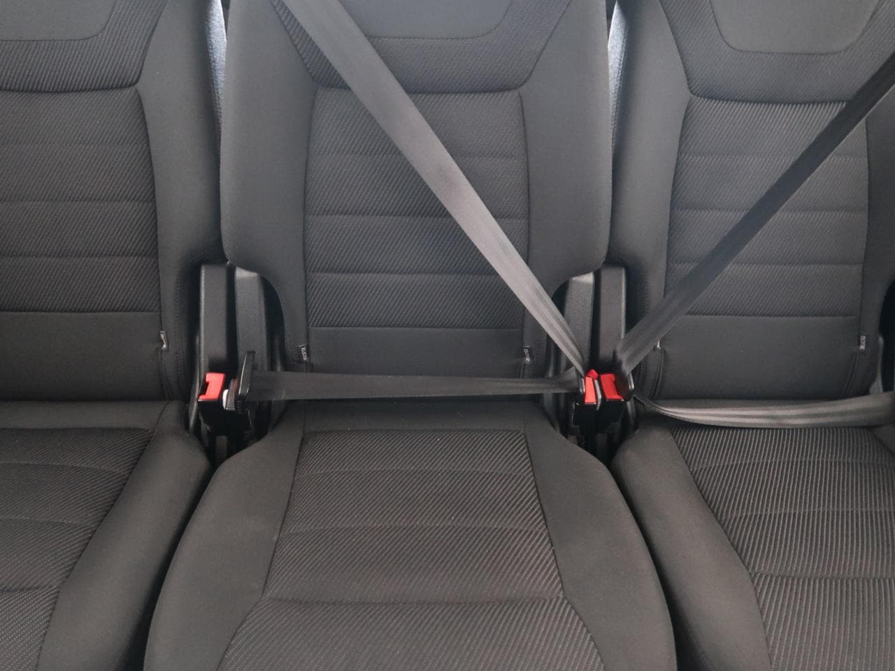 2011 Ford S-MAX - 27