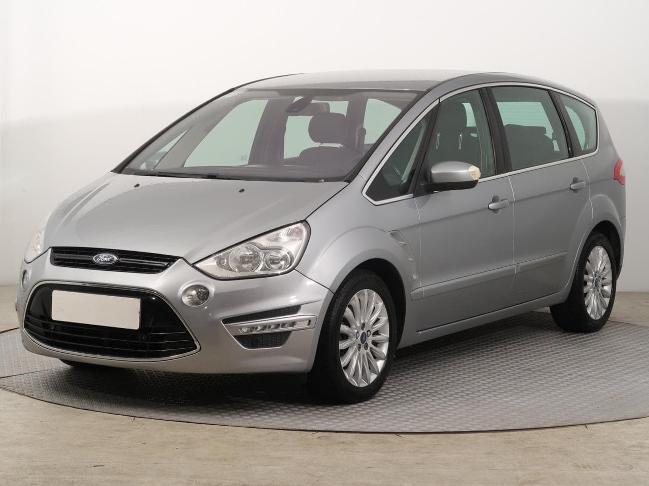 2011 Ford S-MAX - 5