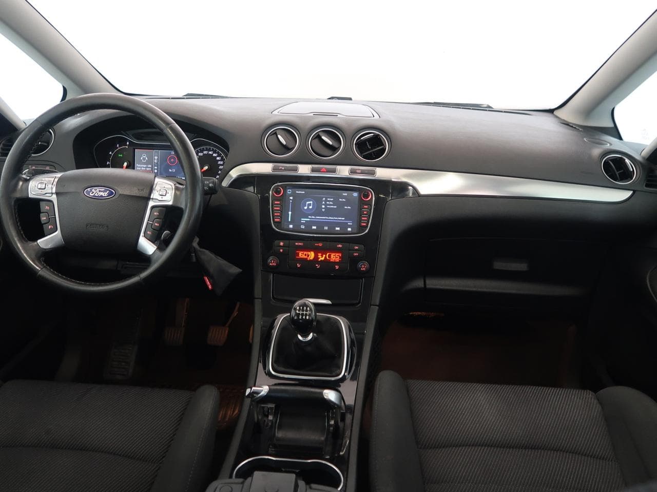 2011 Ford S-MAX - 19