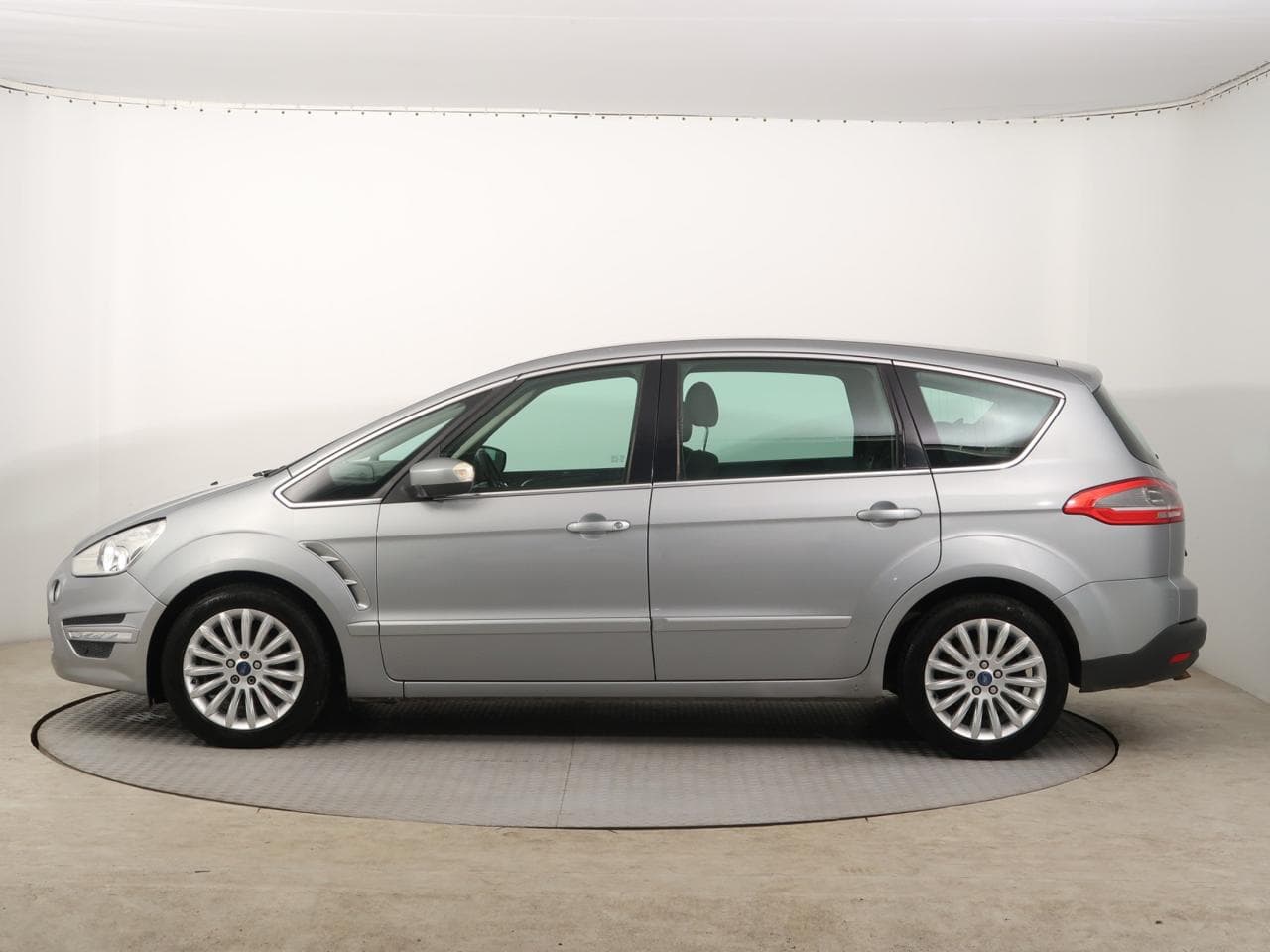 2011 Ford S-MAX - 7