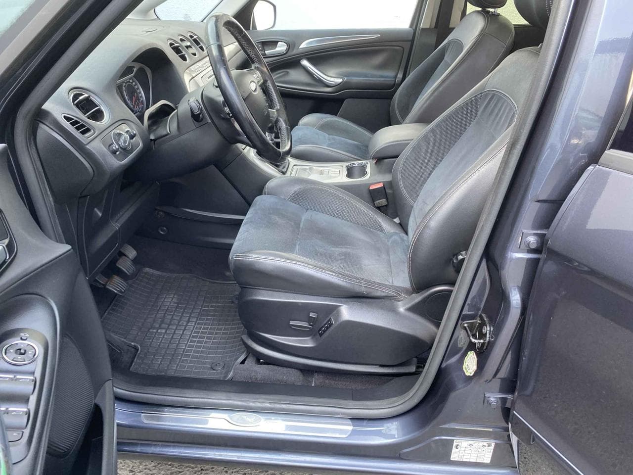 2009 Ford S-MAX - 17