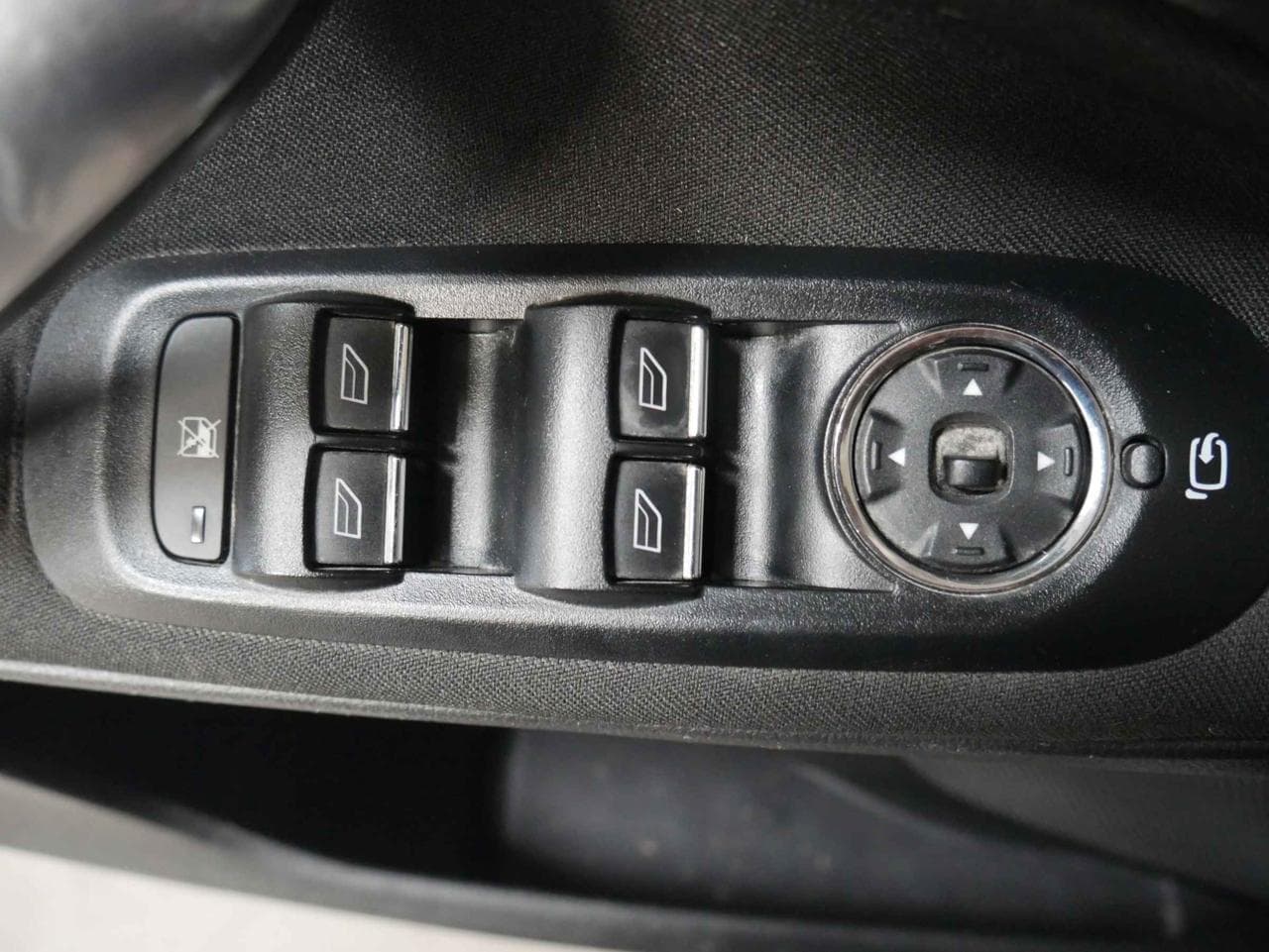 2010 Ford S-MAX - 31
