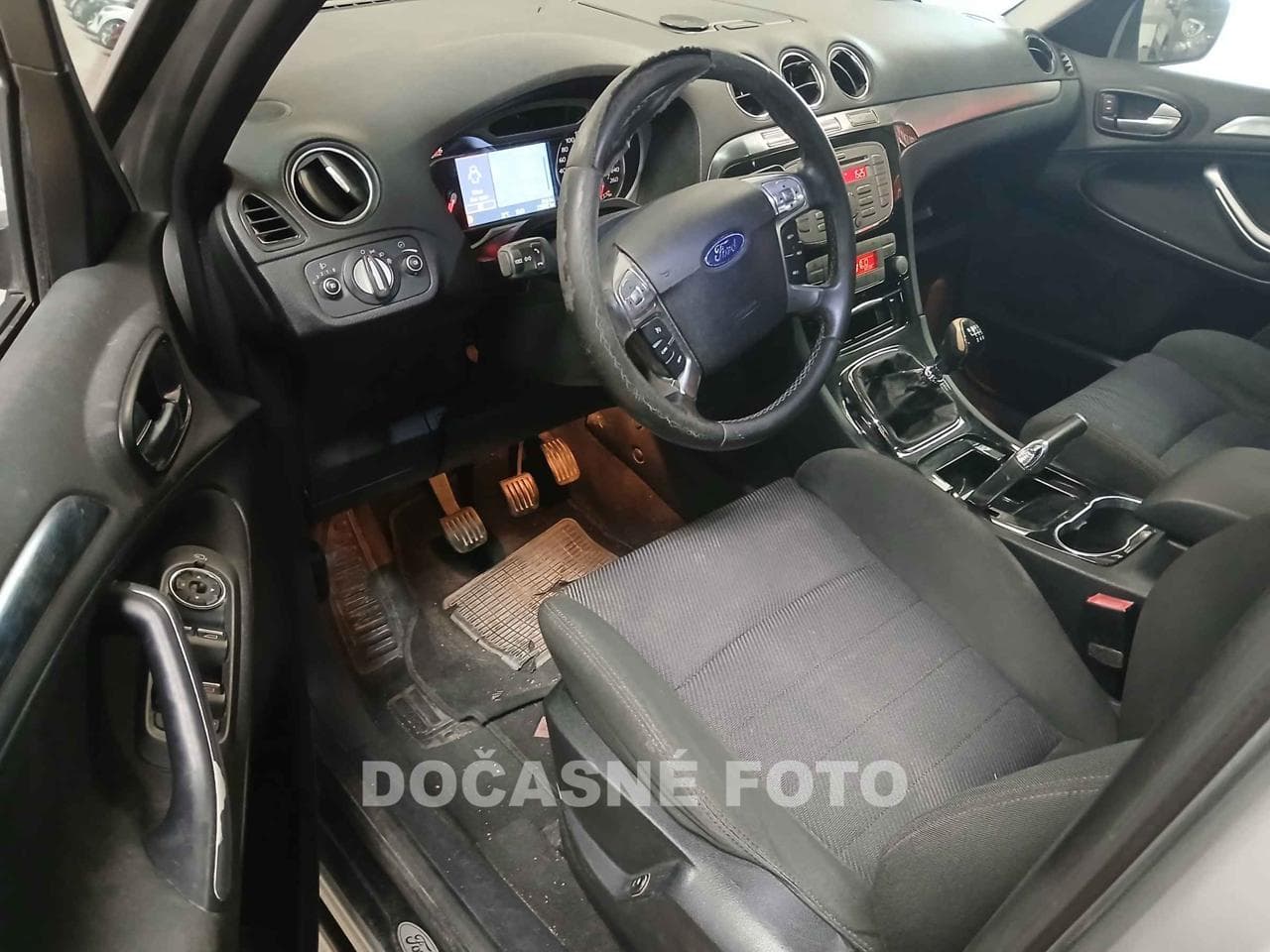 2010 Ford S-MAX - 5