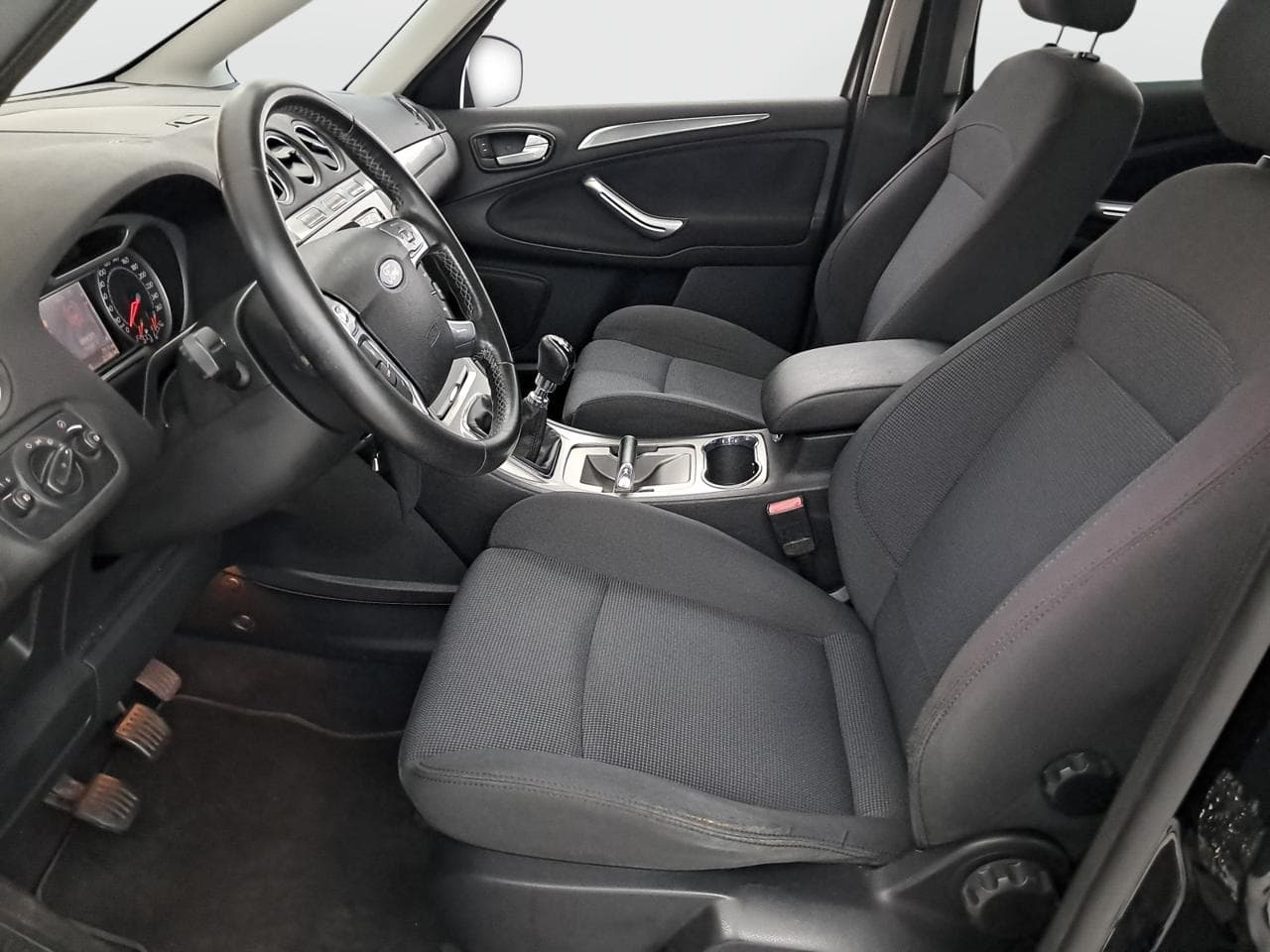 2009 Ford S-MAX - 30