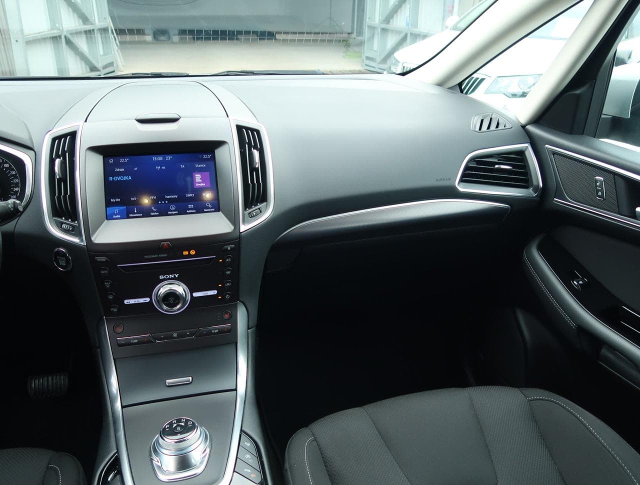 2020 Ford S-MAX - 11