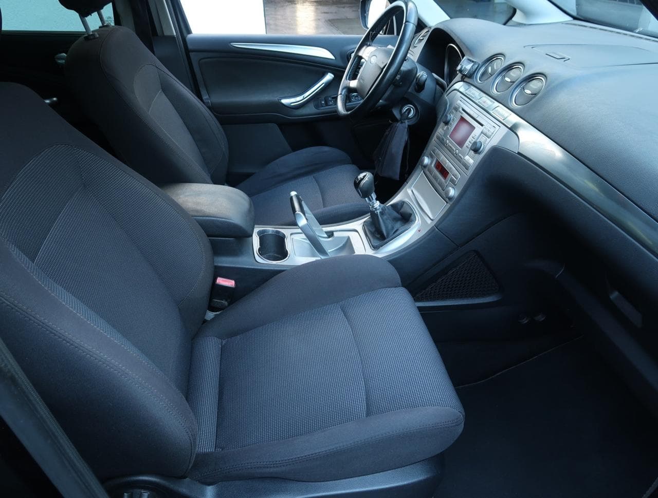 2007 Ford S-MAX - 12
