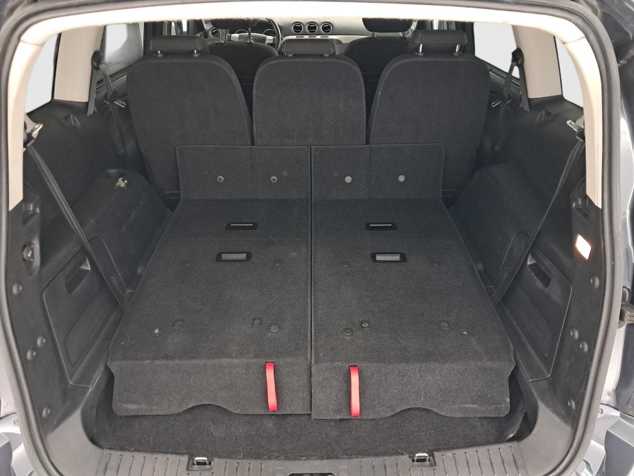 2014 Ford S-MAX - 20