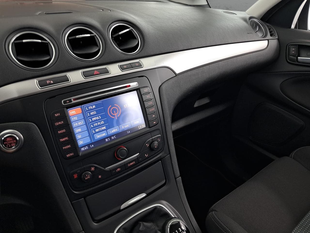 2014 Ford S-MAX - 18