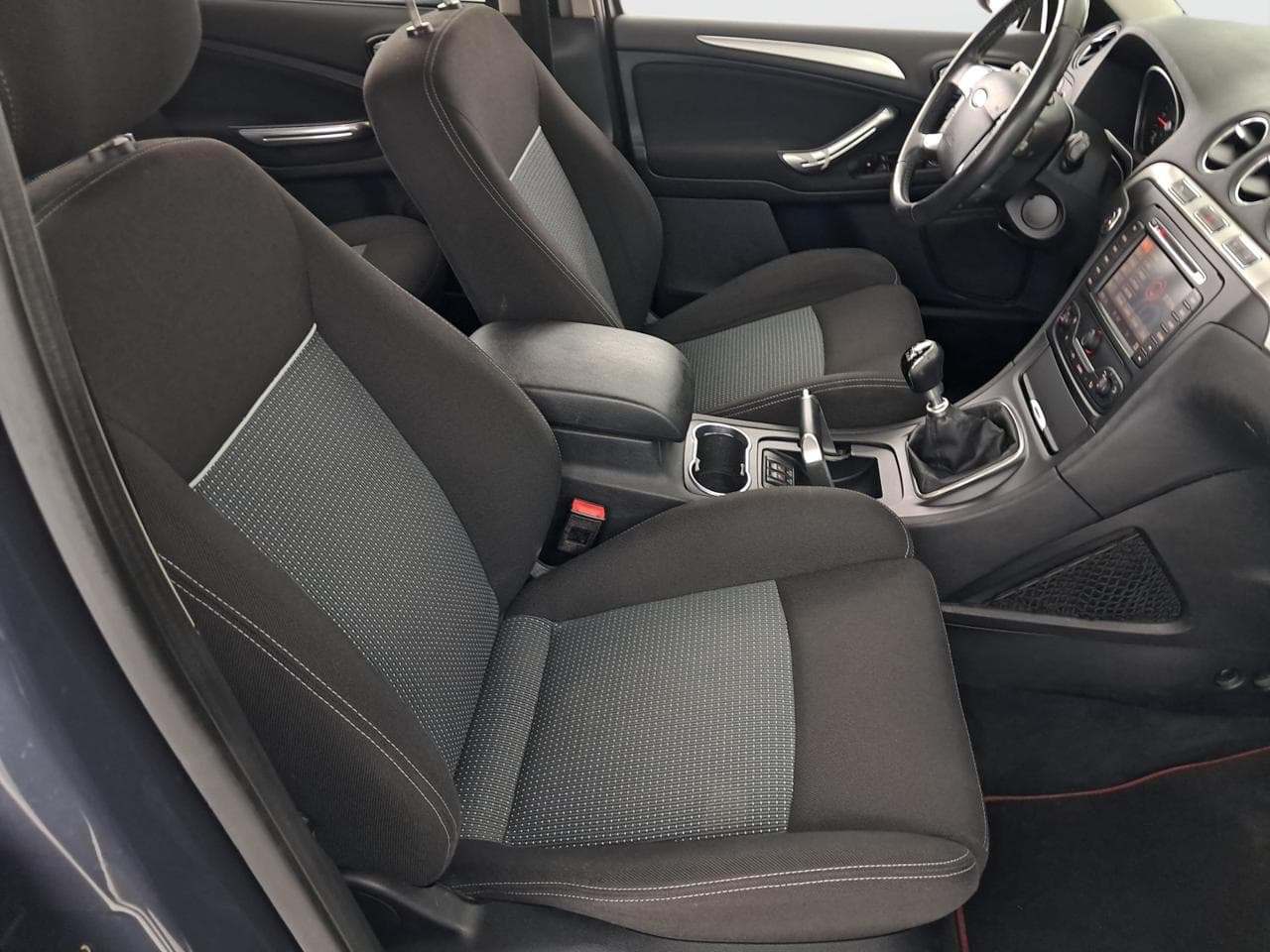 2014 Ford S-MAX - 12
