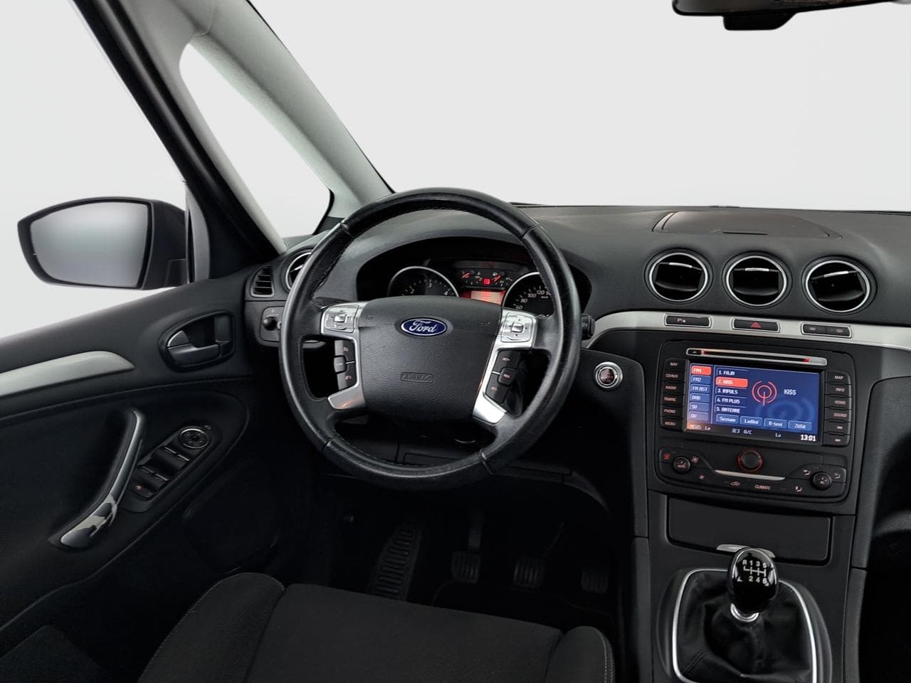 2014 Ford S-MAX - 9