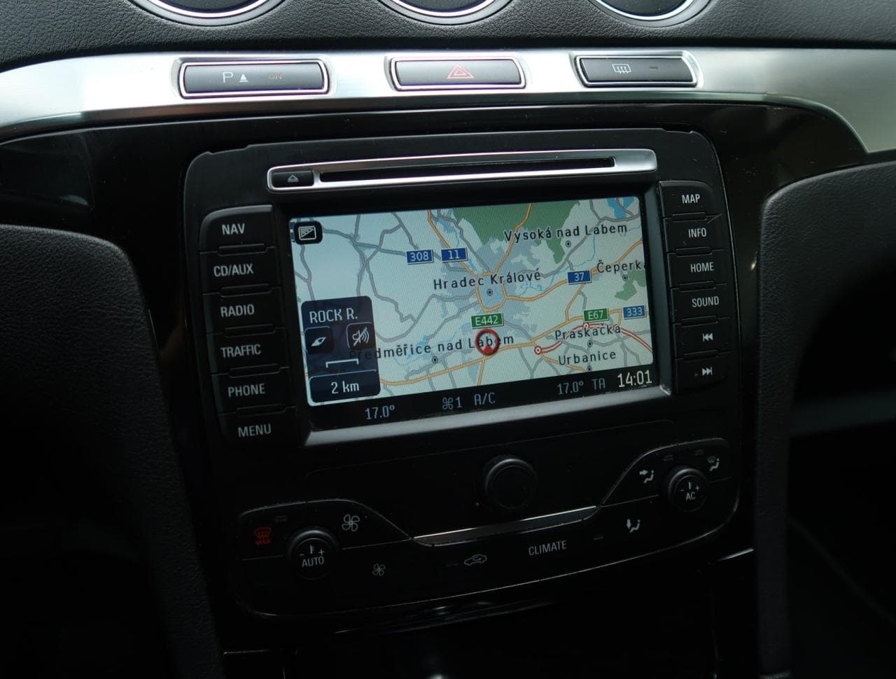 2012 Ford S-MAX - 19