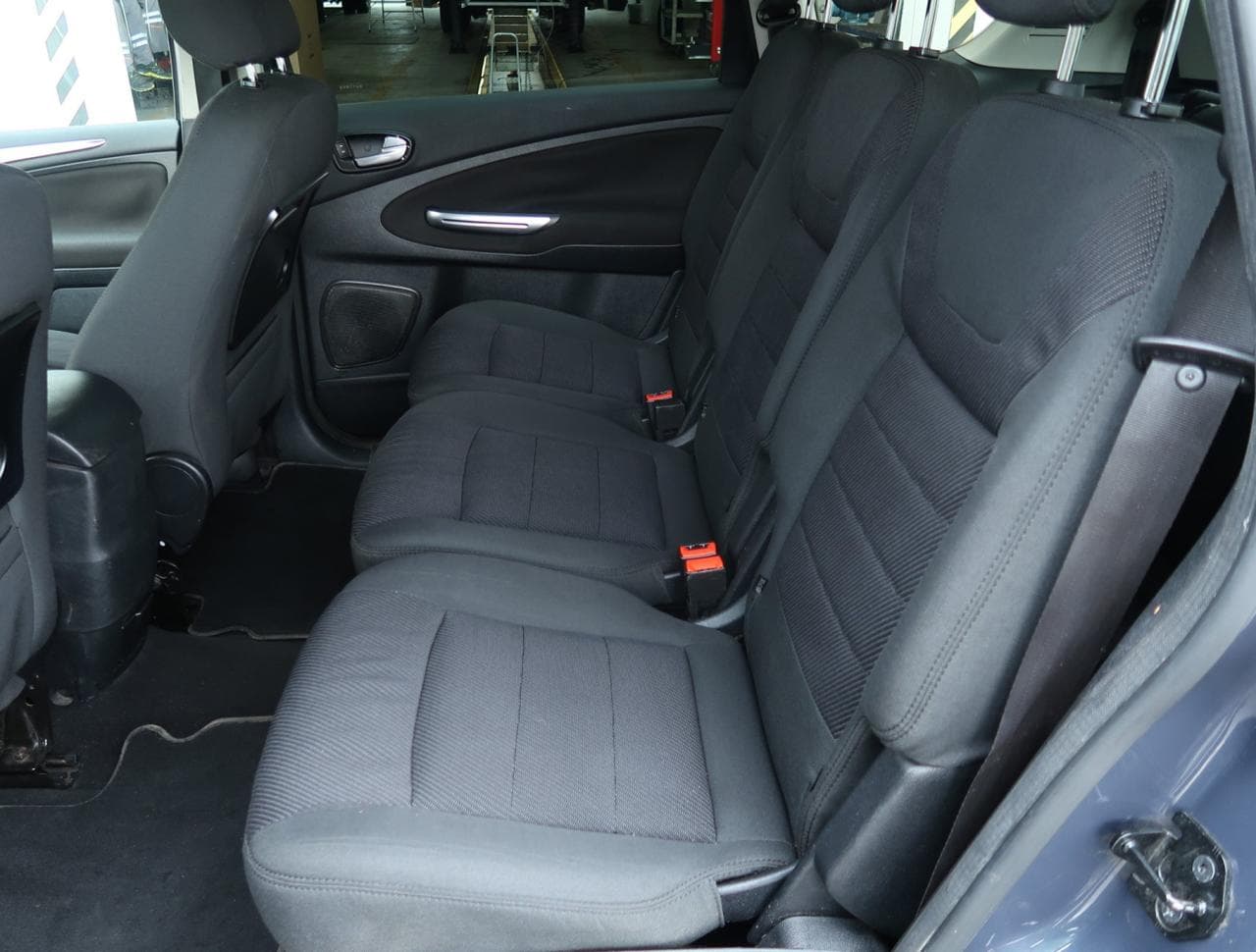 2012 Ford S-MAX - 15