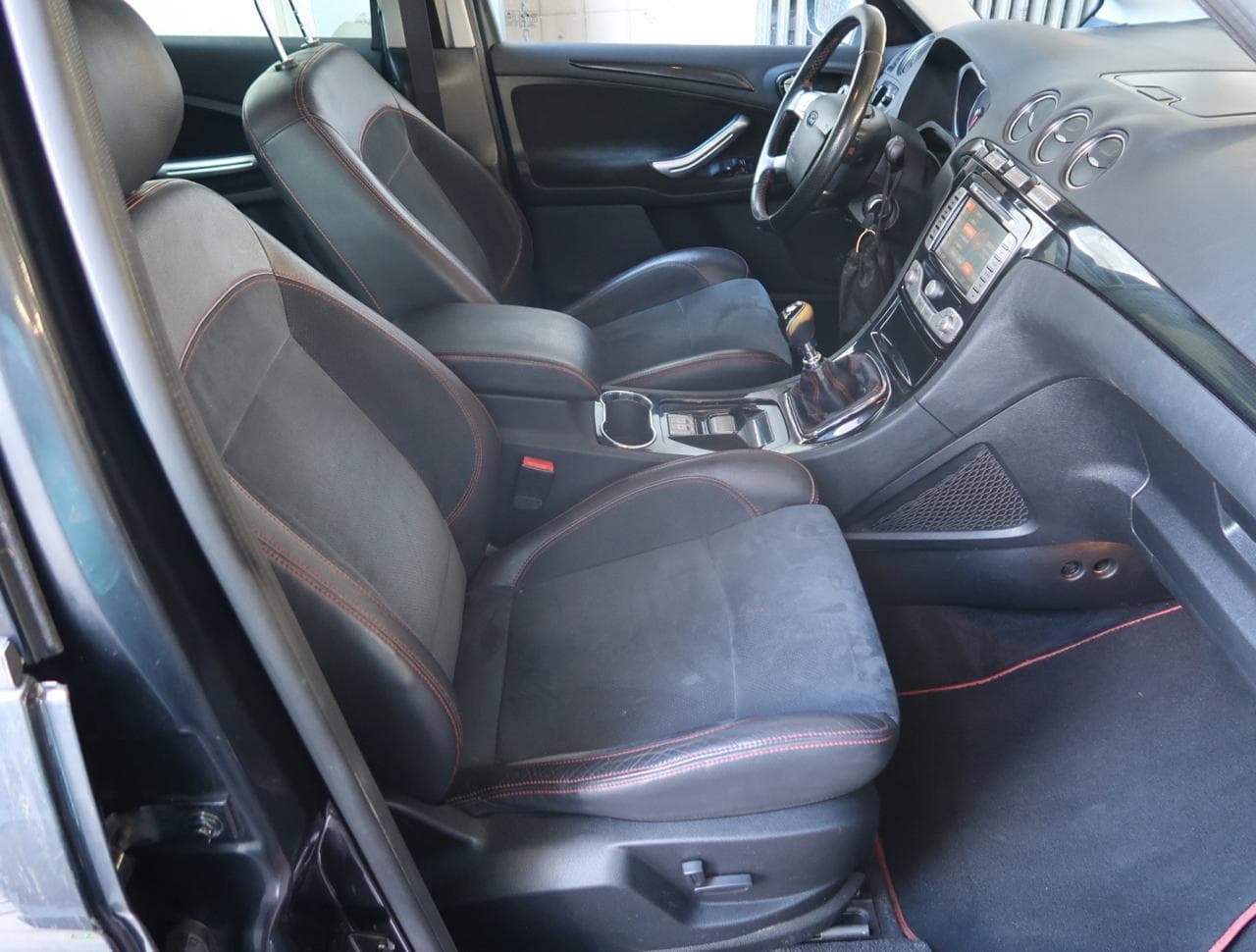 2008 Ford S-MAX - 12