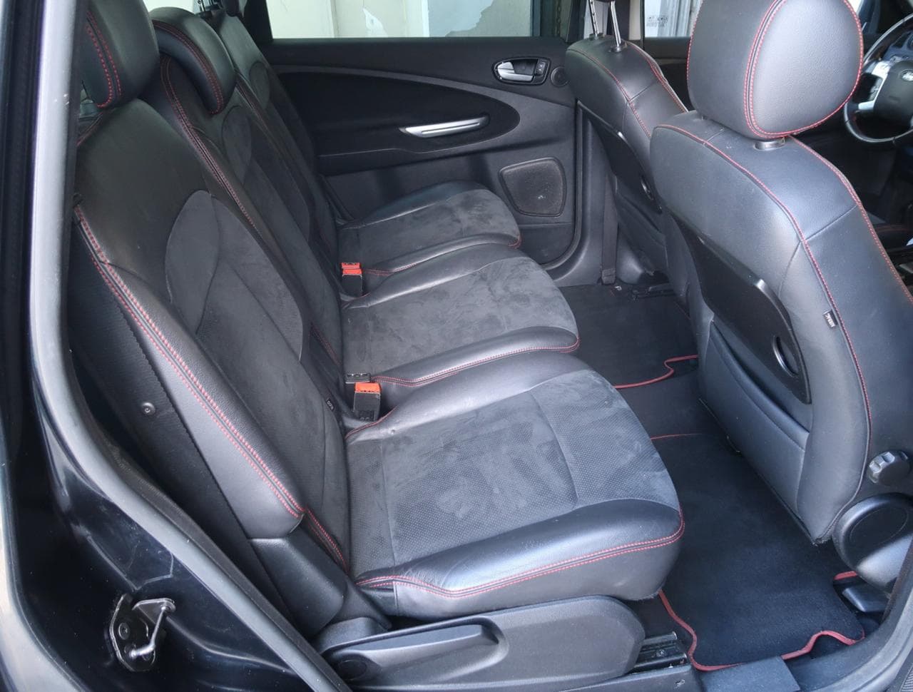 2008 Ford S-MAX - 13