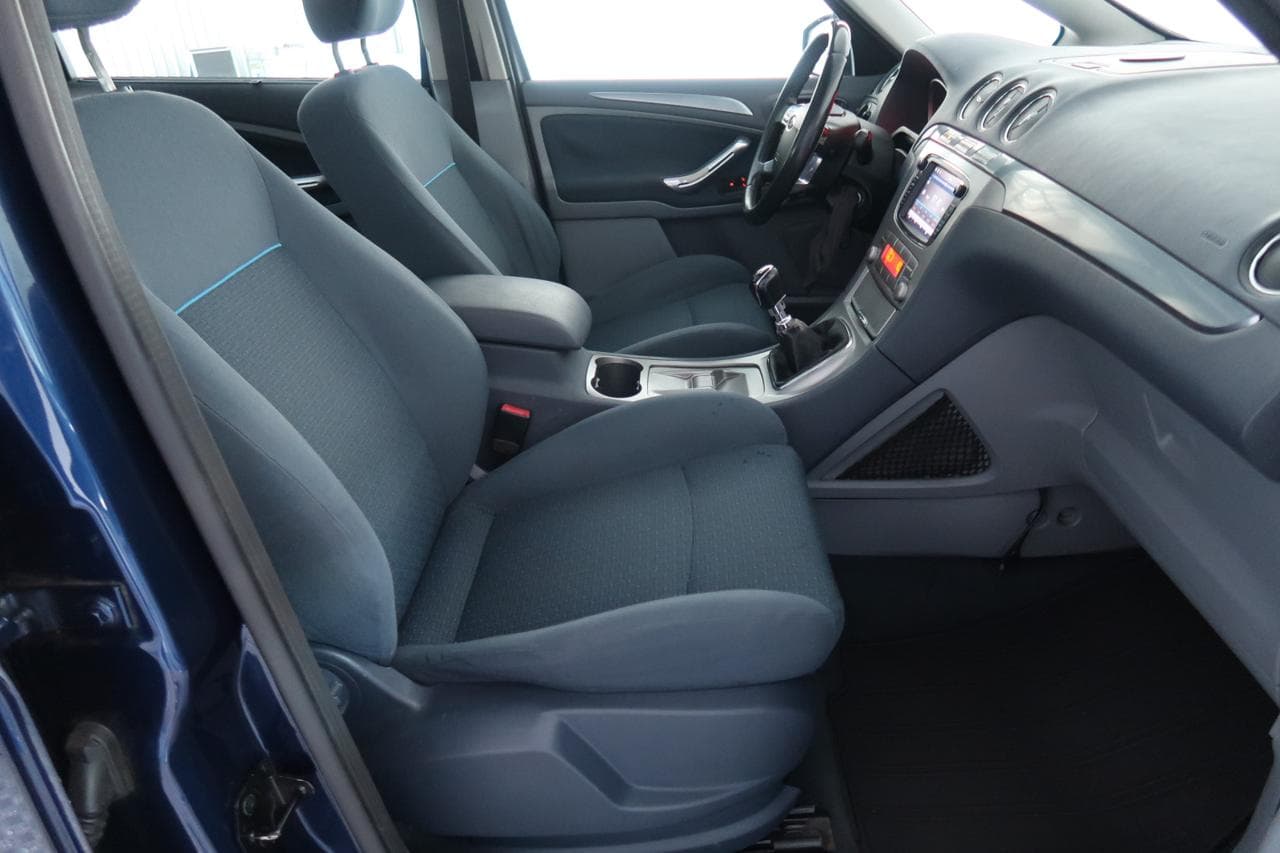 2009 Ford S-MAX - 12