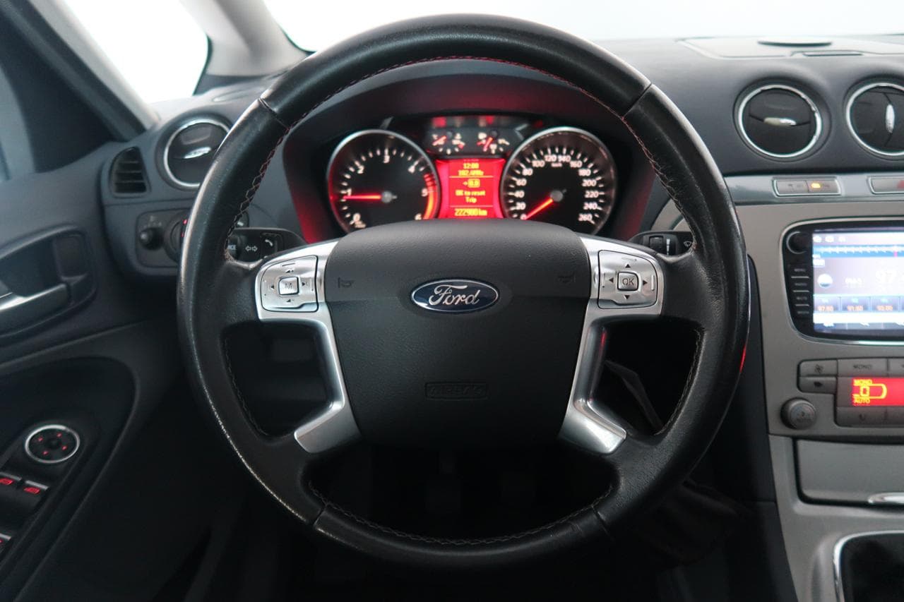 2009 Ford S-MAX - 20