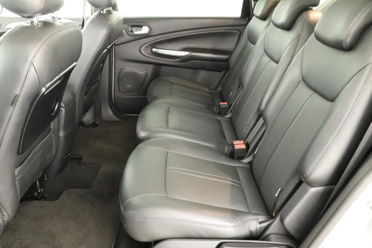 2013 Ford S-MAX - 11