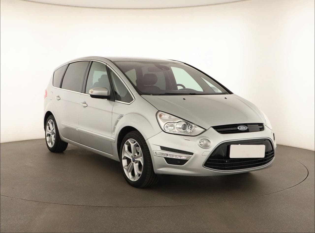 2013 Ford S-MAX