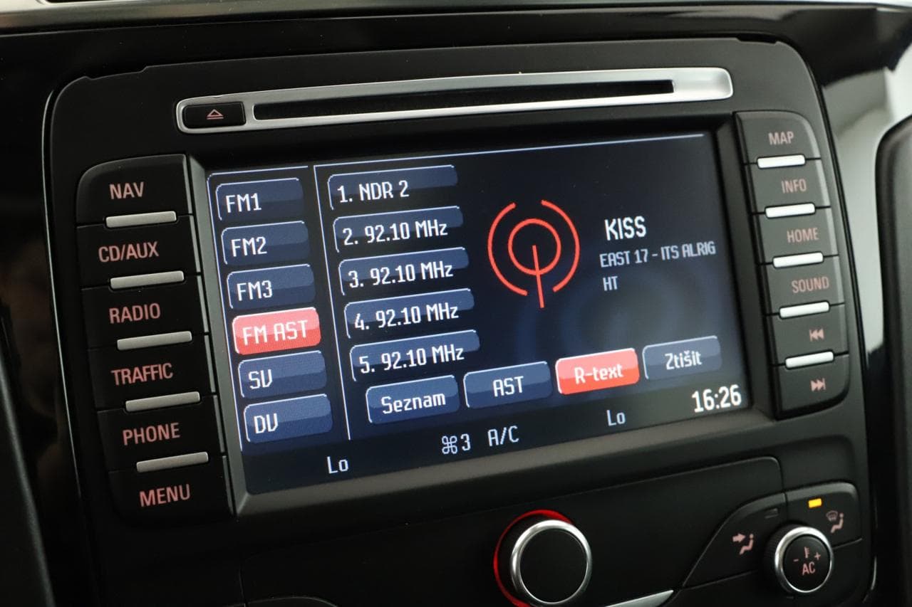 2013 Ford S-MAX - 15