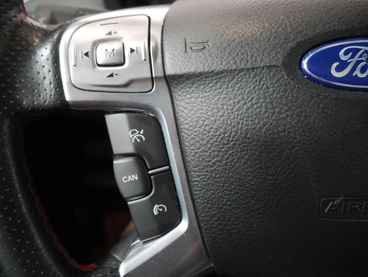 2013 Ford S-MAX - 14