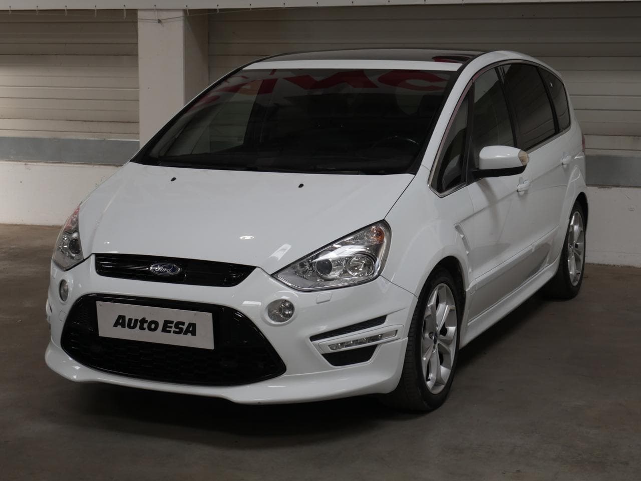 2013 Ford S-MAX - 3
