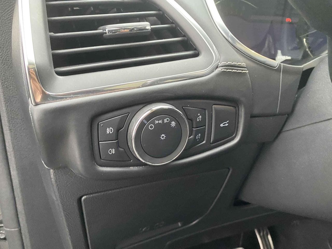 2020 Ford S-MAX - 15