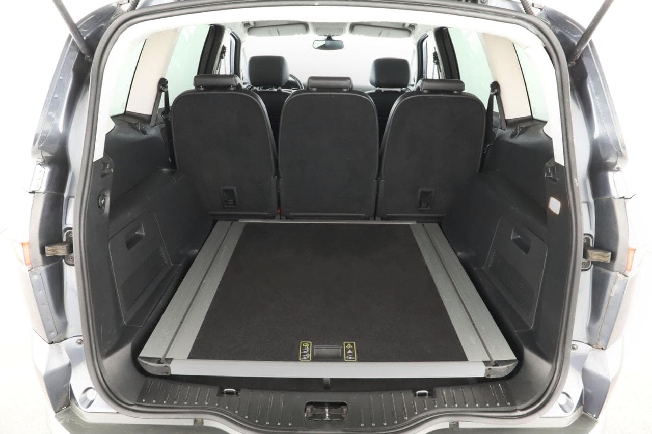 2008 Ford S-MAX - 16