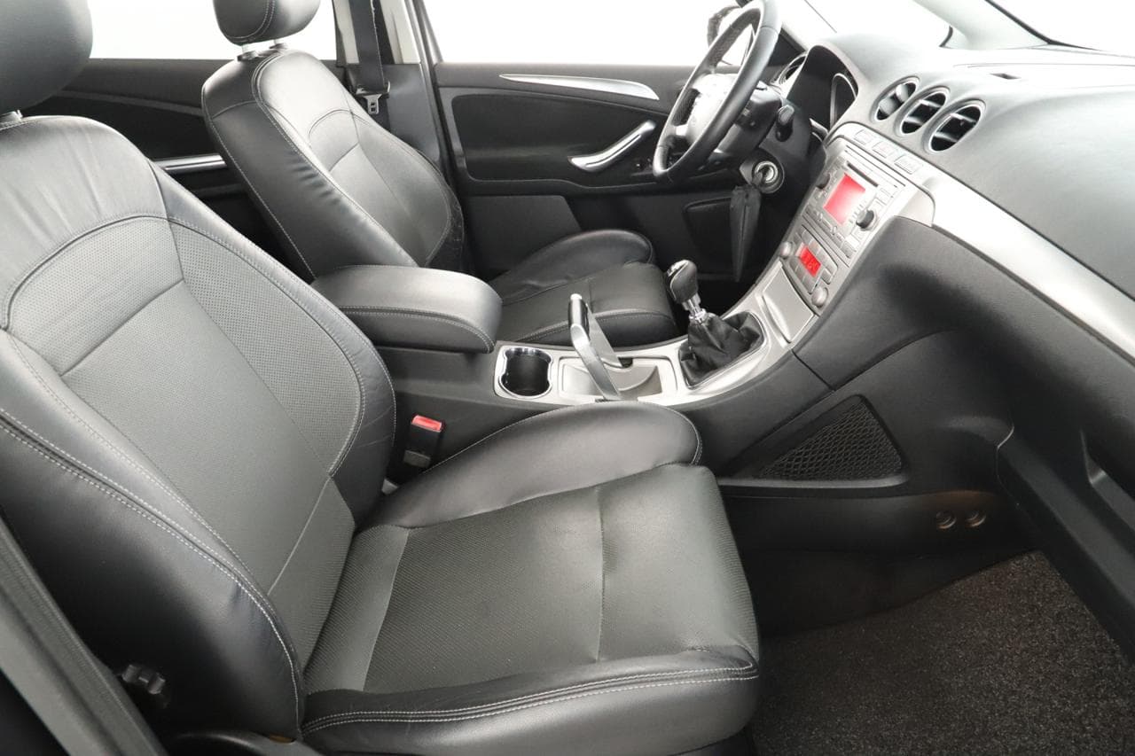 2008 Ford S-MAX - 10