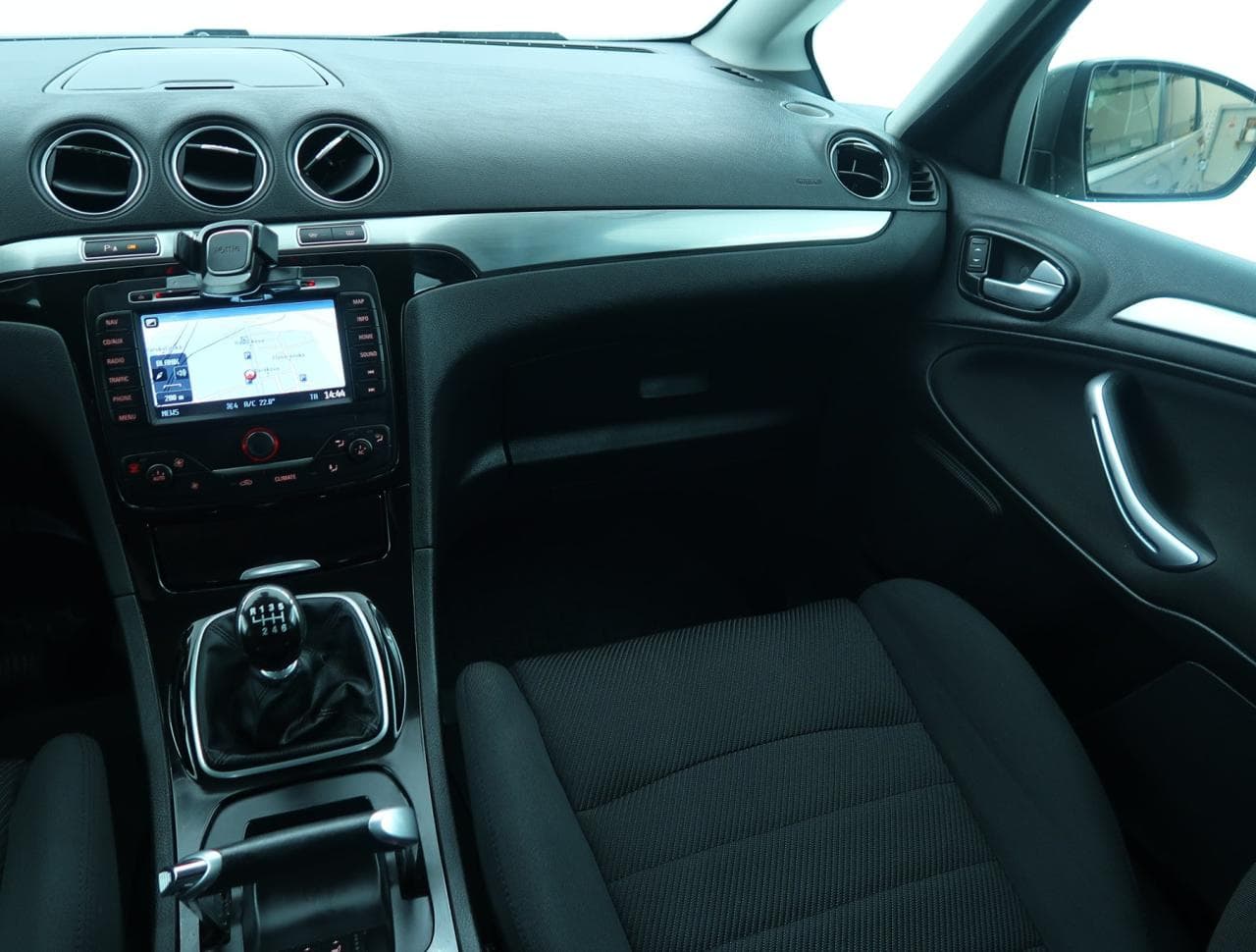 2013 Ford S-MAX - 11