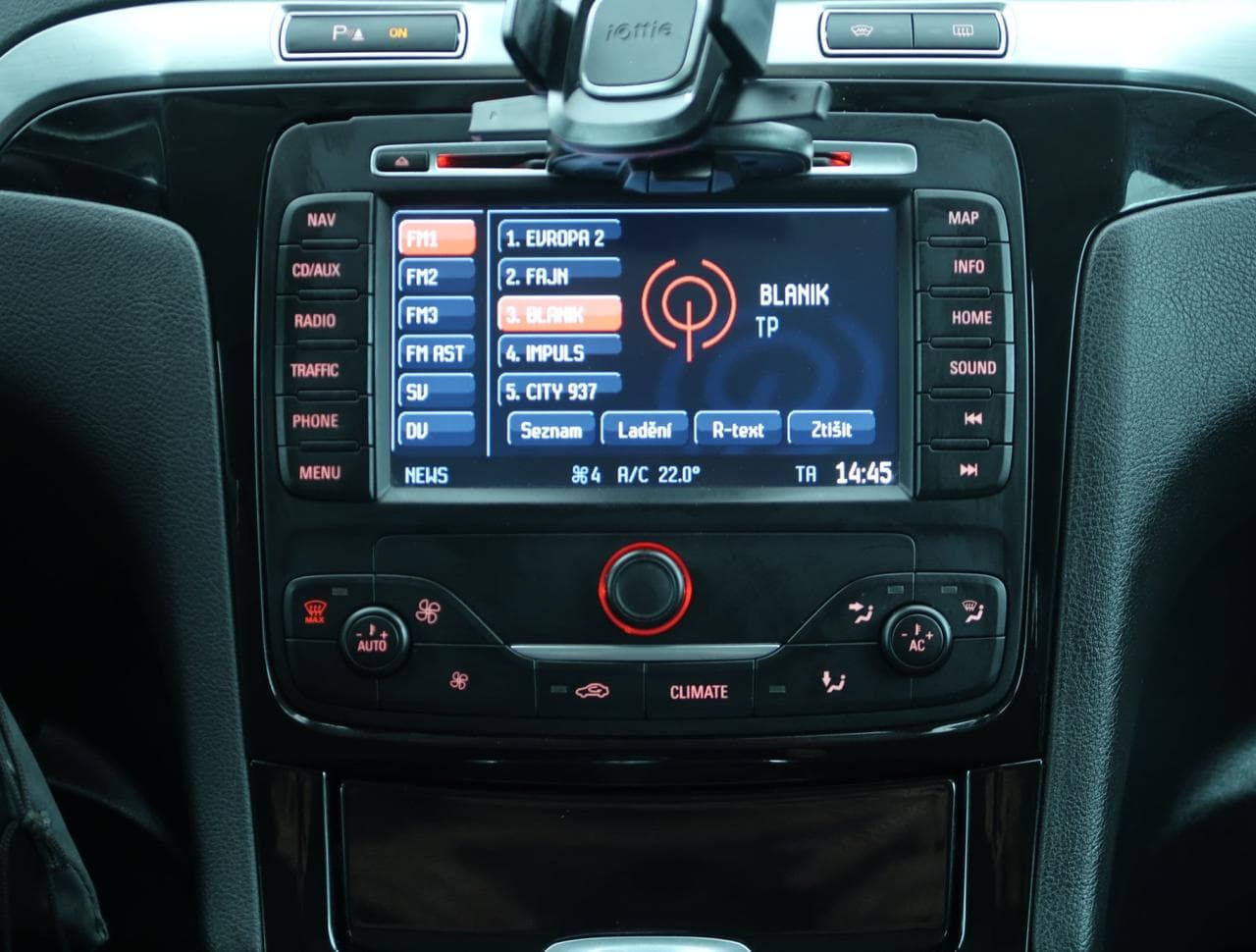 2013 Ford S-MAX - 18