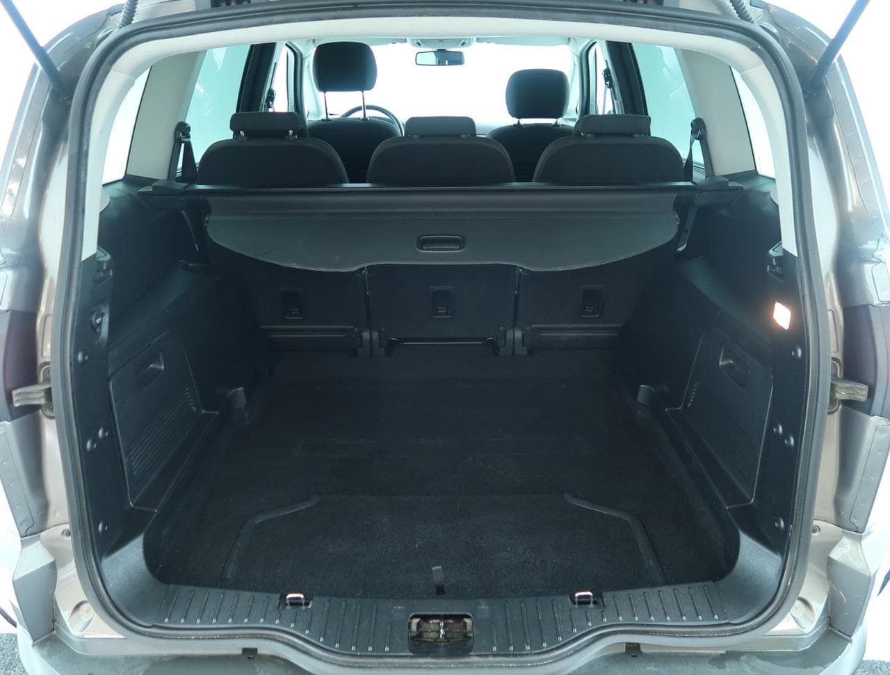 2013 Ford S-MAX - 20