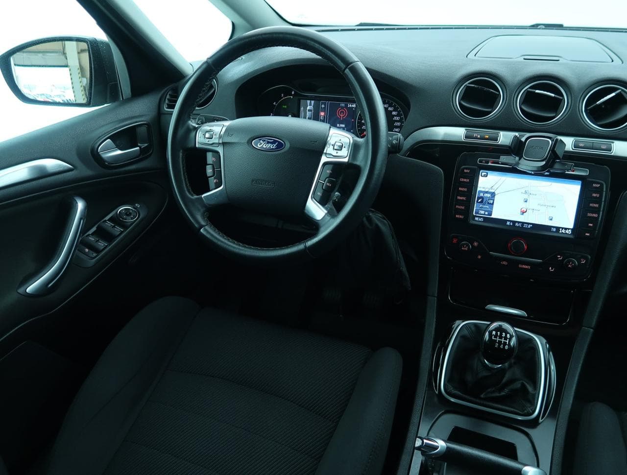2013 Ford S-MAX - 9