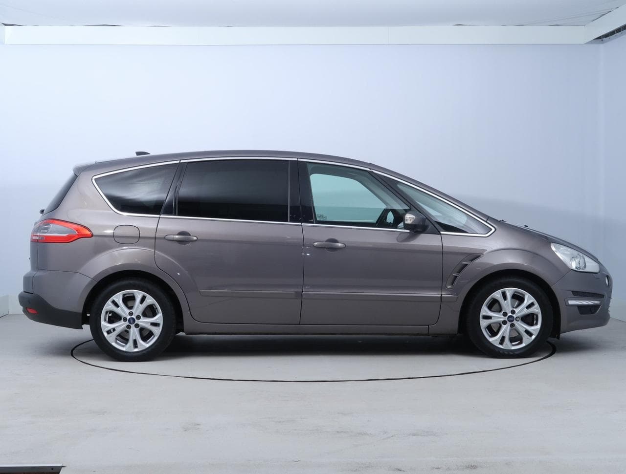 2013 Ford S-MAX - 8