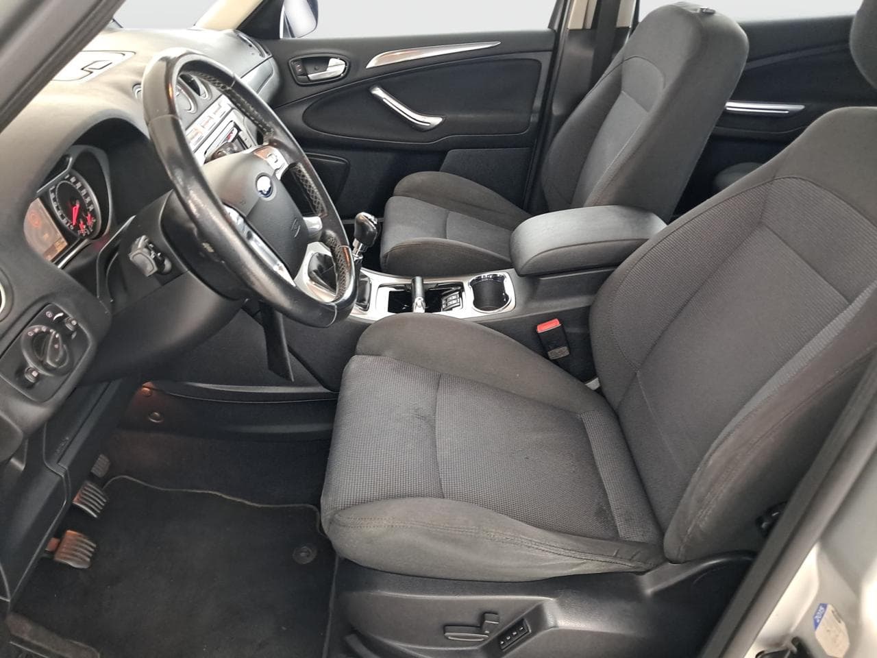 2008 Ford S-MAX - 16
