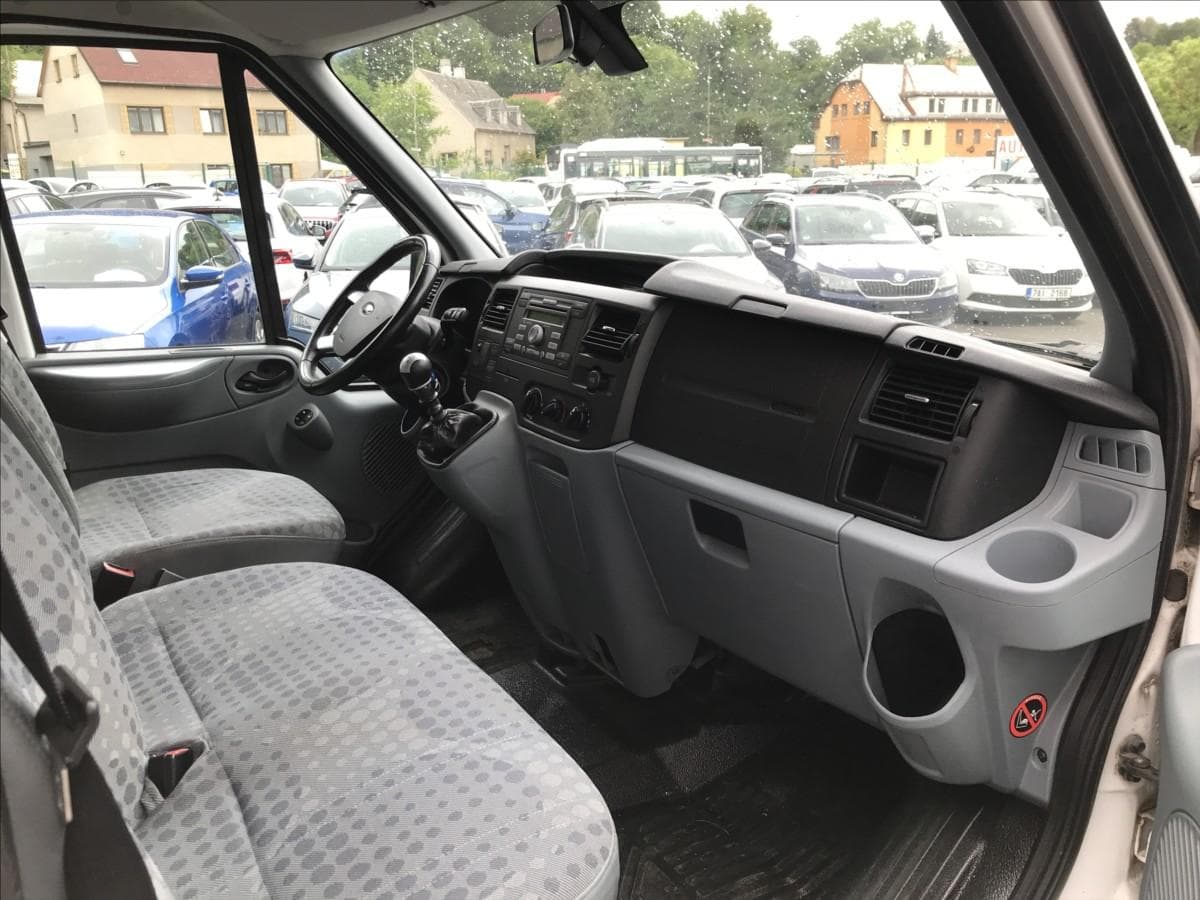 2010 Ford TRANSIT - 11