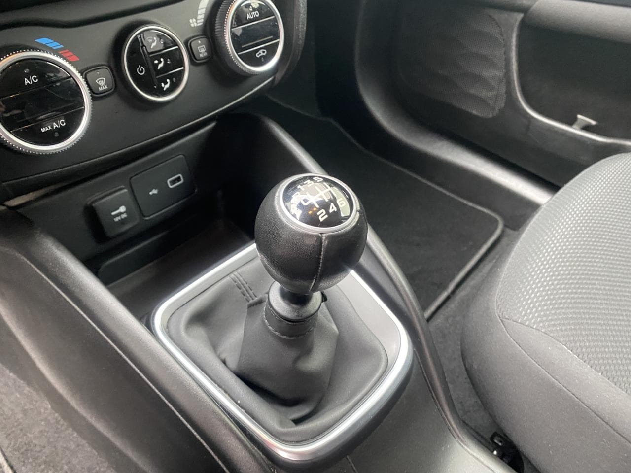 2021 Fiat TIPO - 16