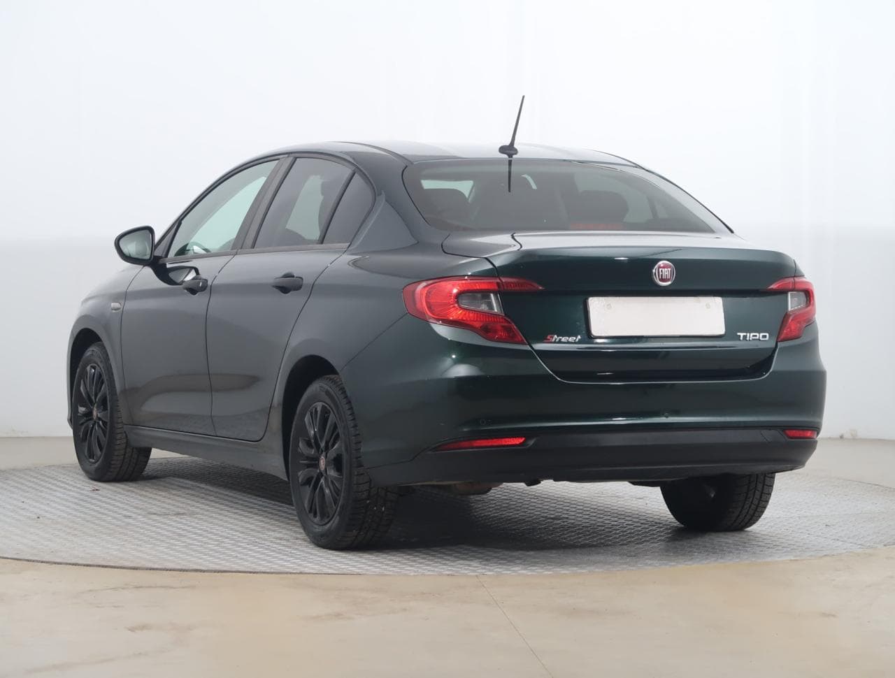 2021 Fiat Tipo - 9