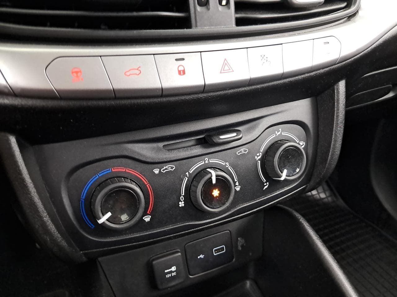 2019 Fiat TIPO - 19