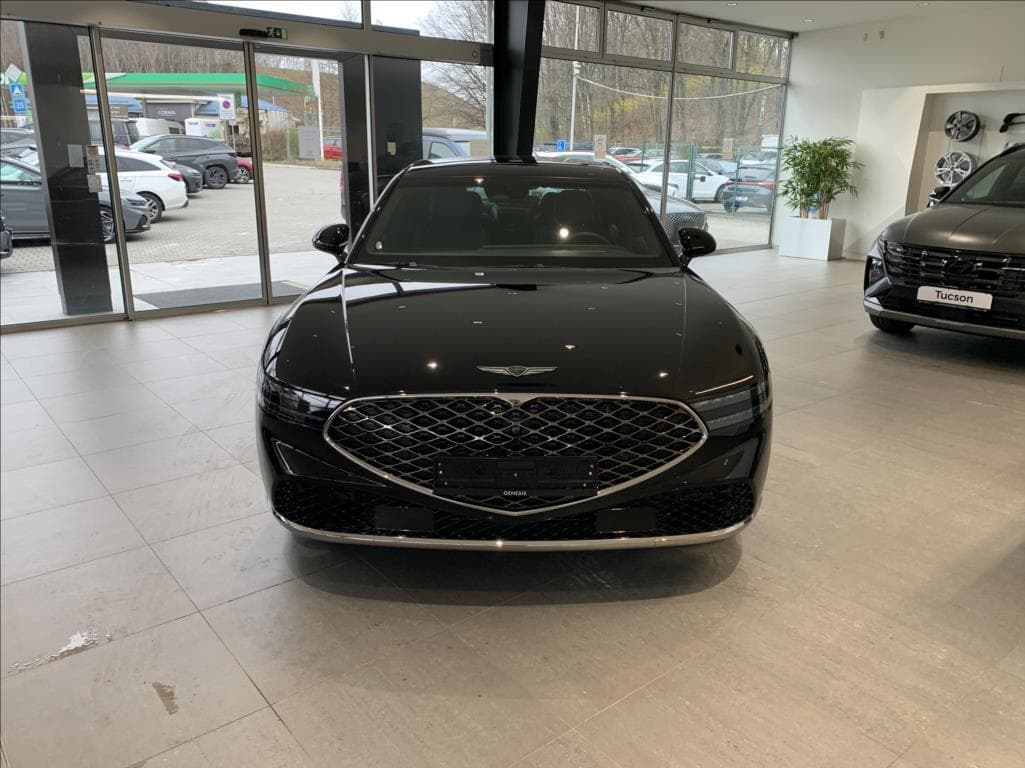 2025 Genesis G90 - 2