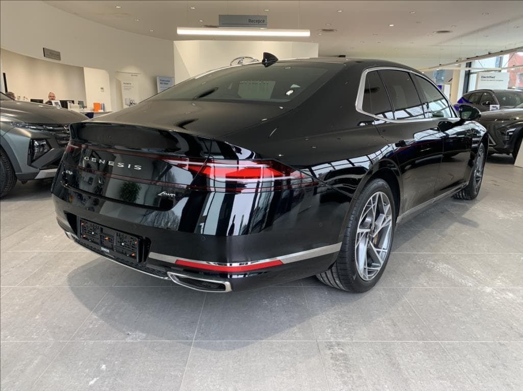 2025 Genesis G90 - 5