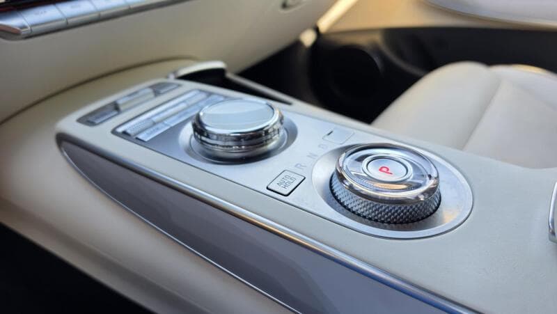 2023 Genesis GV70
