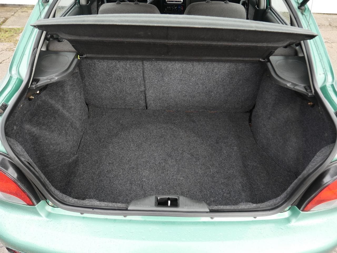 1999 Hyundai ACCENT - 8