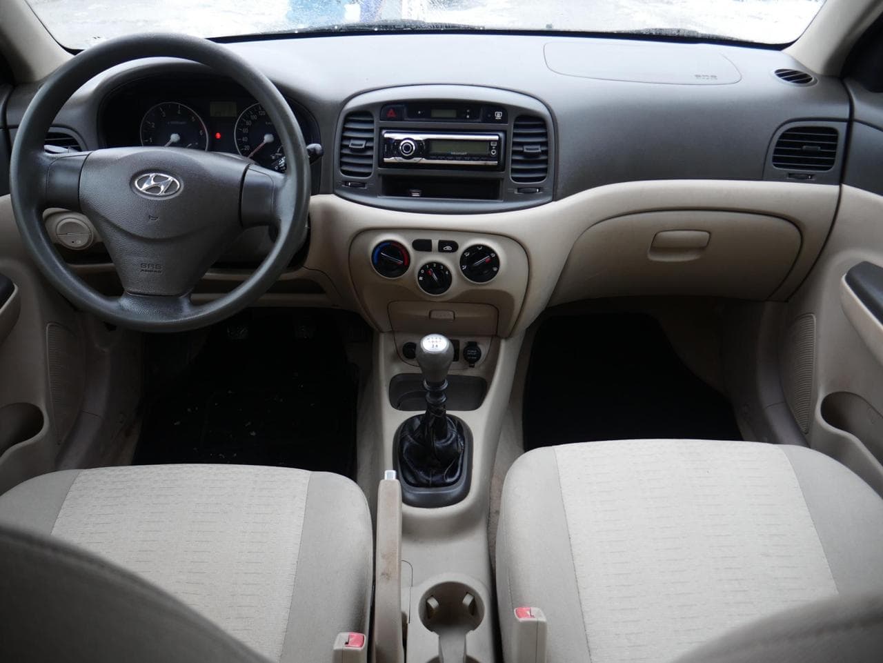 2007 Hyundai ACCENT - 8