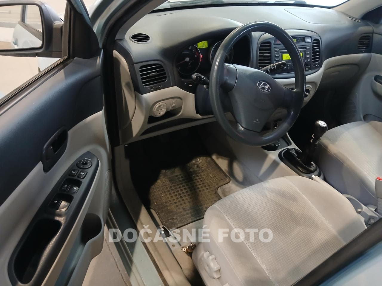 2008 Hyundai ACCENT - 3