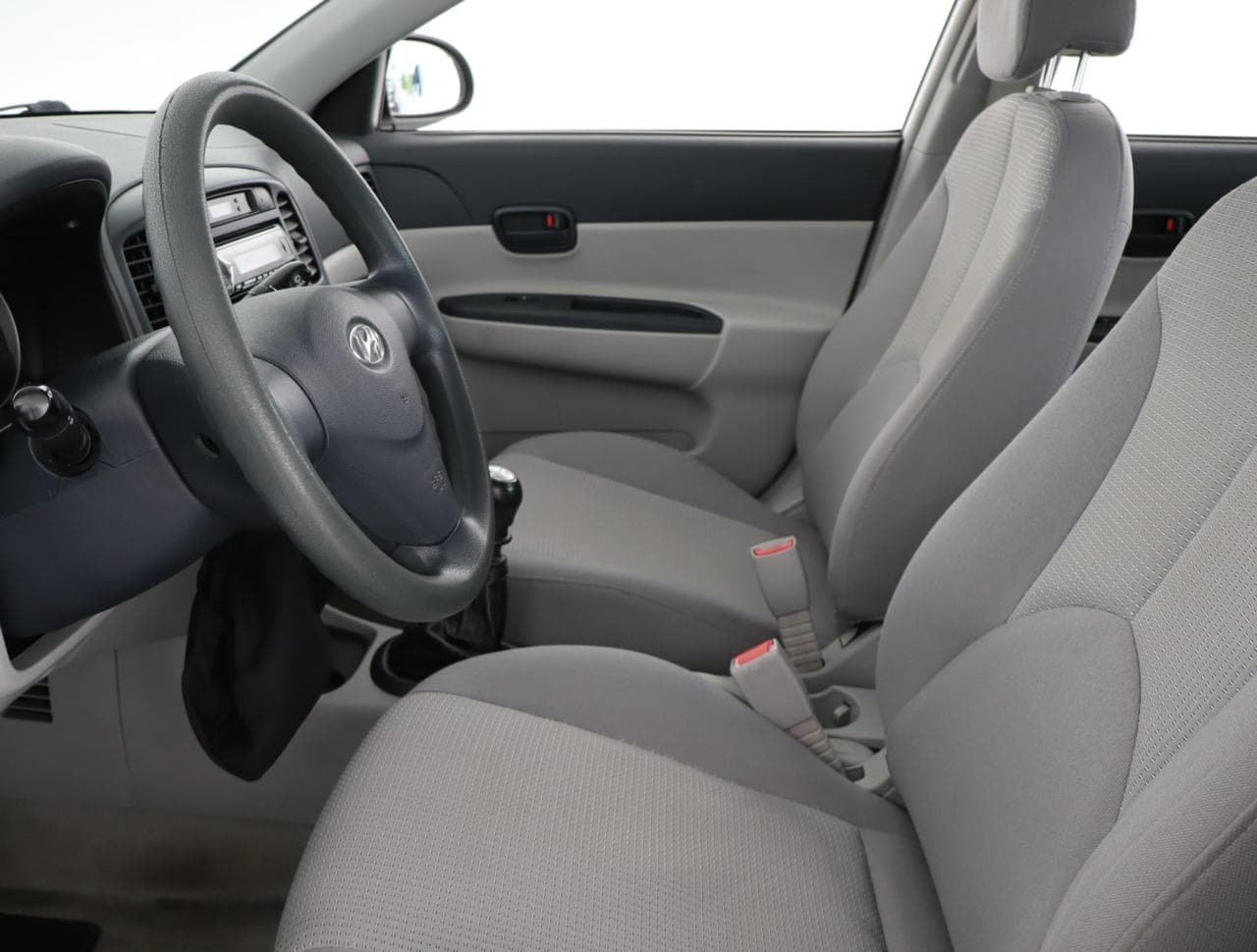 2007 Hyundai ACCENT - 28